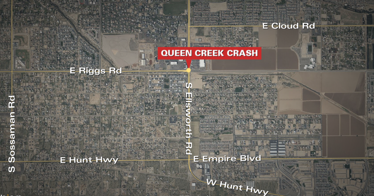 Two dead, three injured in Queen Creek crash