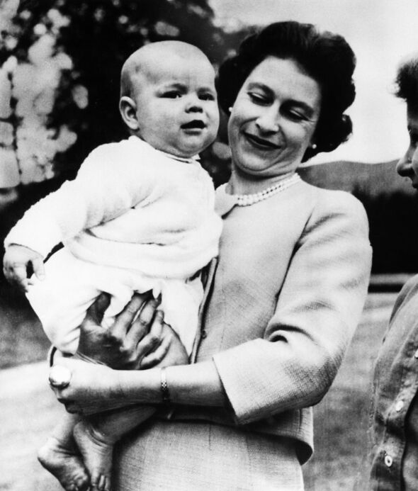 Elisabeth II. von GB/ mit Sohn Prinz Andrew