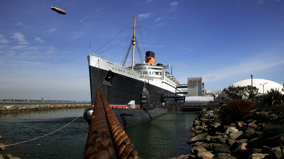Queen Mary ships reunite in Long Beach for first time in 20 years – NBC Los Angeles