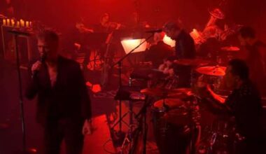 queens of the stone age acl 25