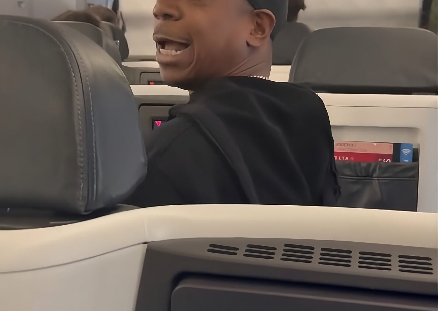 20-Year Queens Rap Feud Combusts In Delta Business Class Cabin, Ends In Pillow Fight And Ejection