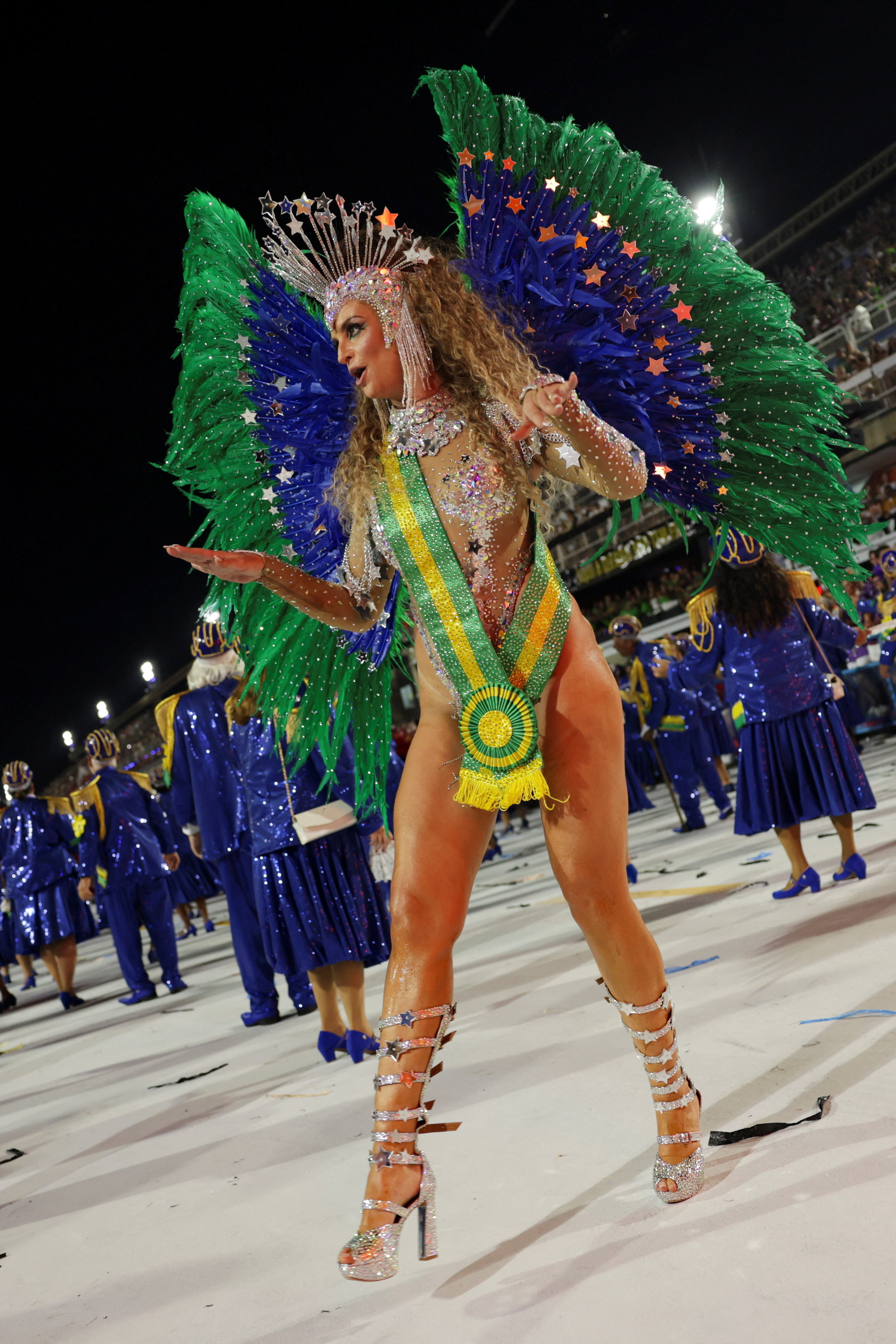 The Rio Carnival, the crown jewel of Brazil’s cultural calendar, exploded into full spectacle on Carnival Sunday, February 16, 2026. Held at the famed Sambadrome, samba schools paraded in dazzling costumes and towering floats, competing in the celebration’s most anticipated and electrifying night.