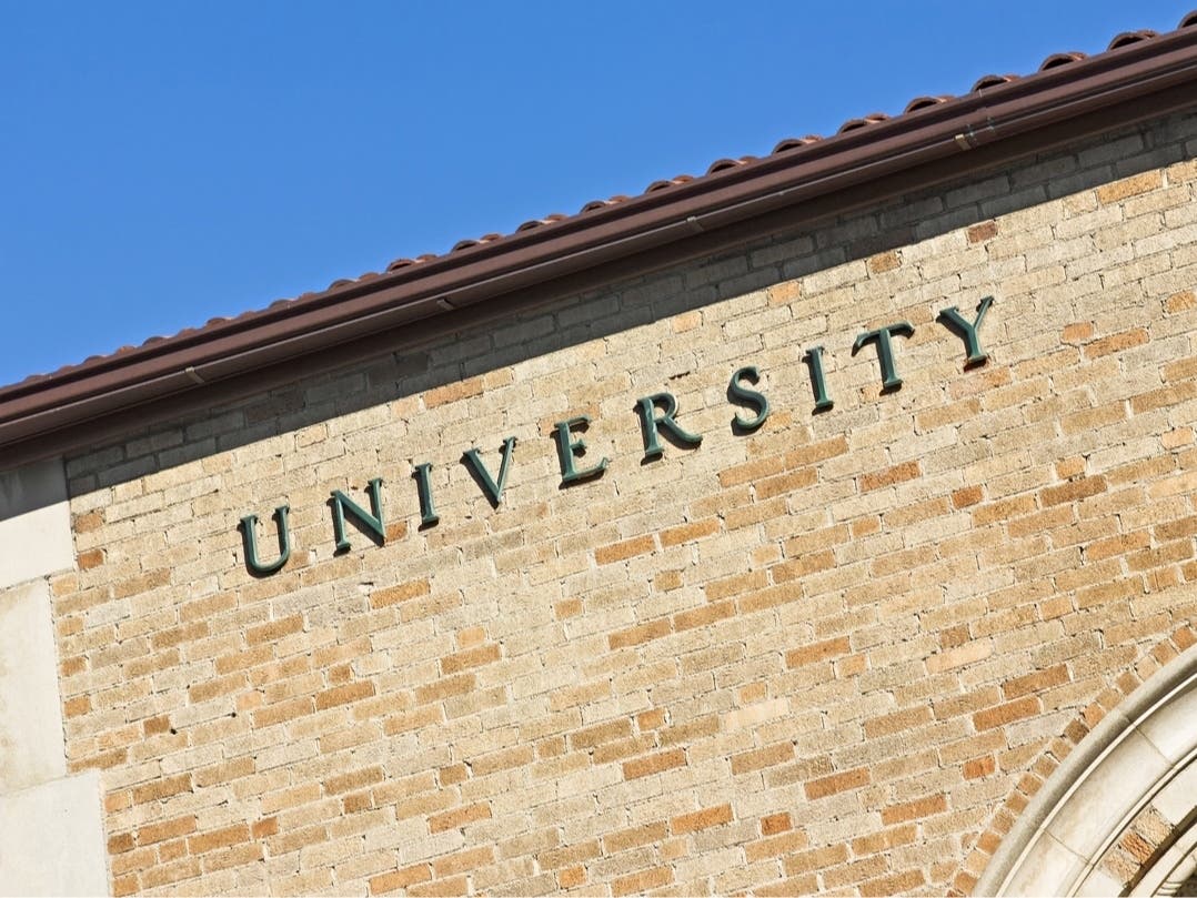 Manhattan Beach Natives Make Tufts University's Dean's List