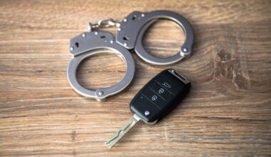 Bronx driver strikes 2 people, 2 buildings in booze-fueled crash