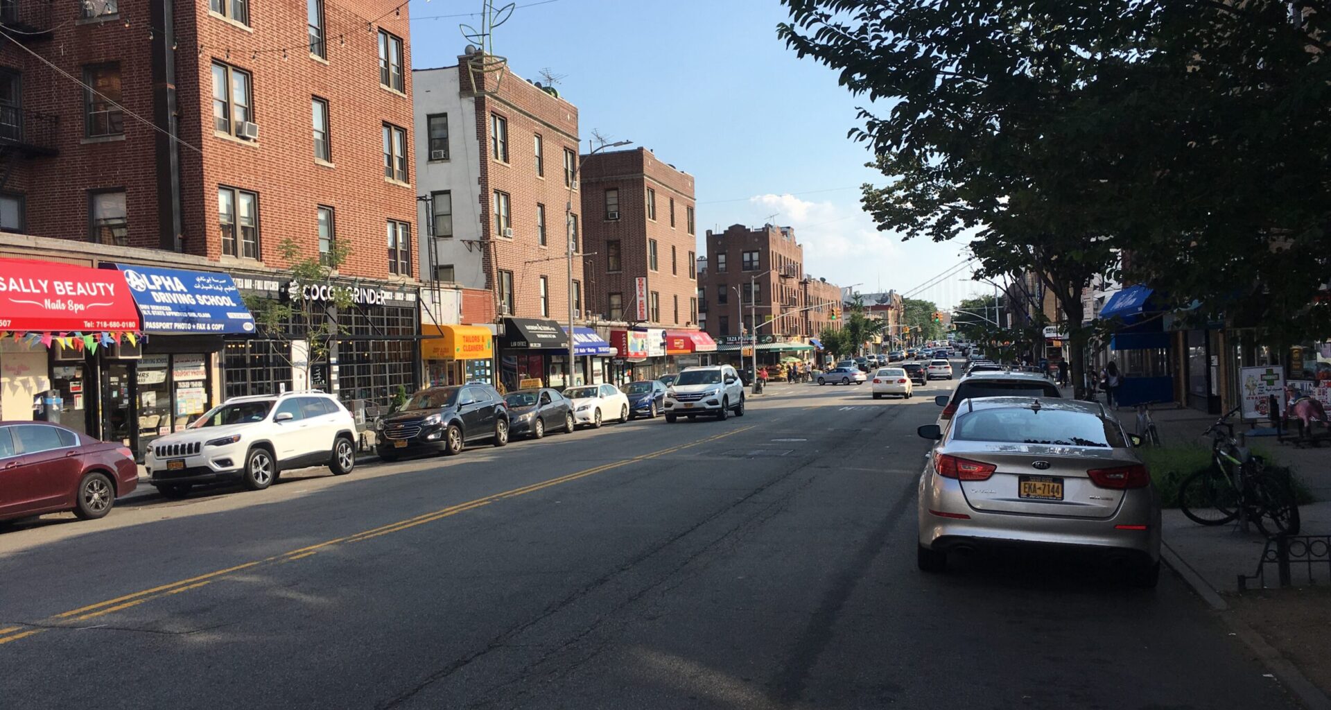 The NYC DOT’s proposal to form a truck route on Third Avenue between 65th and 86th Streets was strongly opposed by Community Board 10 members. Photo: Eagle Urban Media