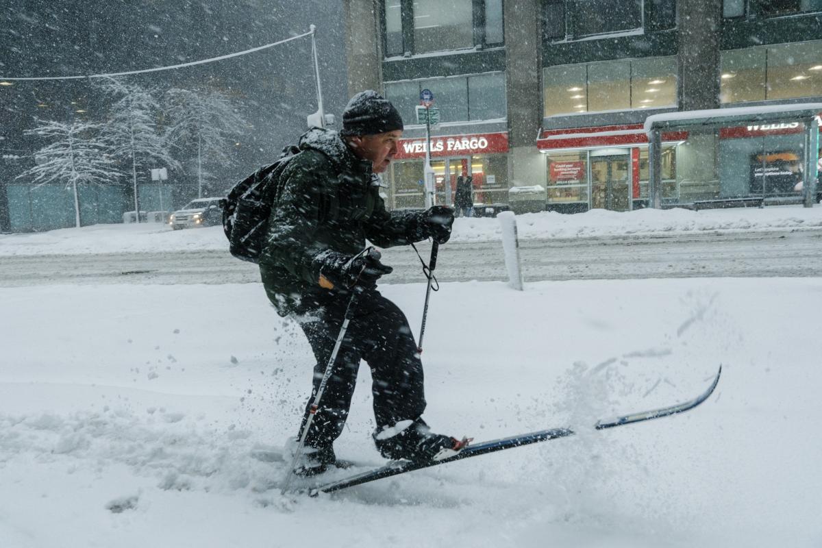 NYC is frozen solid again — even the mayor's hot air couldn't warm us up