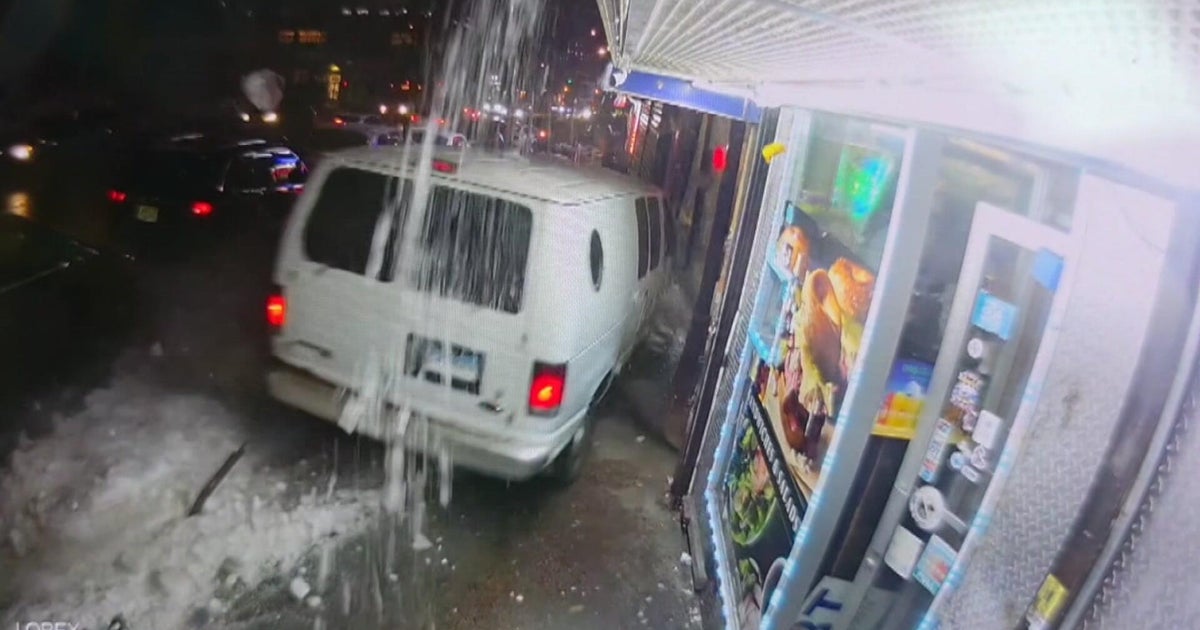 Connecticut man charged with DWI after striking pedestrians in the Bronx, police say