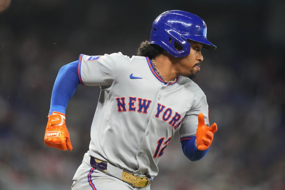 New York Mets shortstop Francisco Lindor to visit hand specialist