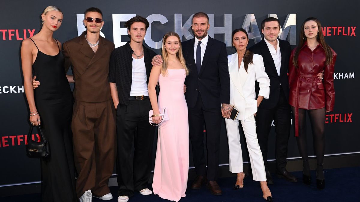 Victoria Beckham ‘offers olive branch’ to Brooklyn after daughter Harper, 14, shares emotional message for him