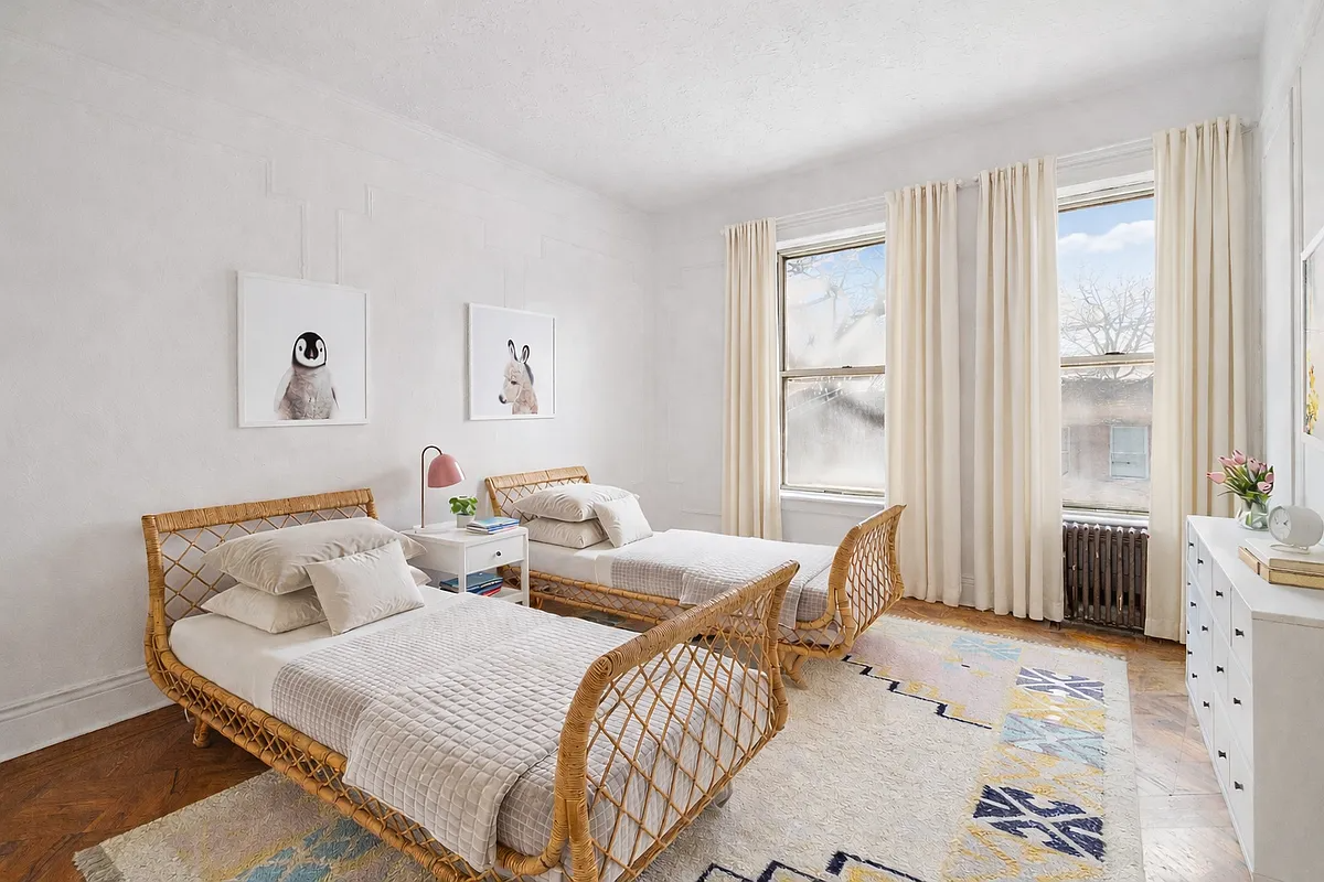 bedroom with room for two twin beds