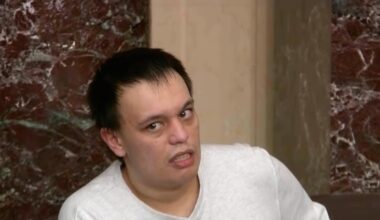 Man pardoned in U.S. Capitol riot pleads guilty to threatening Hakeem Jeffries