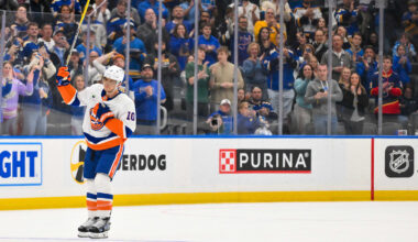 Mar 10, 2026; St. Louis, Missouri, USA; Former St. Louis Blues and current New York Islanders center Brayden Schenn (10) salutes the fans as he receives a standing ovation during the first period at Enterprise Center.   Mandatory Credit: Jeff Curry-Imagn Images