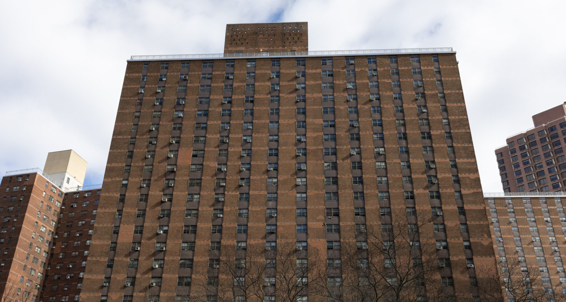 Public Housing Tenants Poised to Reject Private Management or Investment