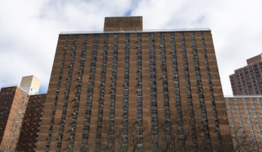 Public Housing Tenants Poised to Reject Private Management or Investment