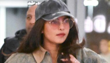 Priyanka Chopra’s NYC Travel Outfit Included the Michelle Obama-Approved Jeans I’d *Actually* Wear on a Plane