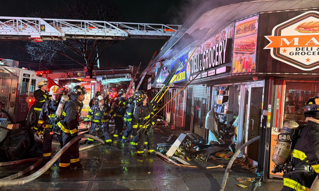 Massive early-morning Bronx fire on E. Gun Hill Road rips through 11 stores