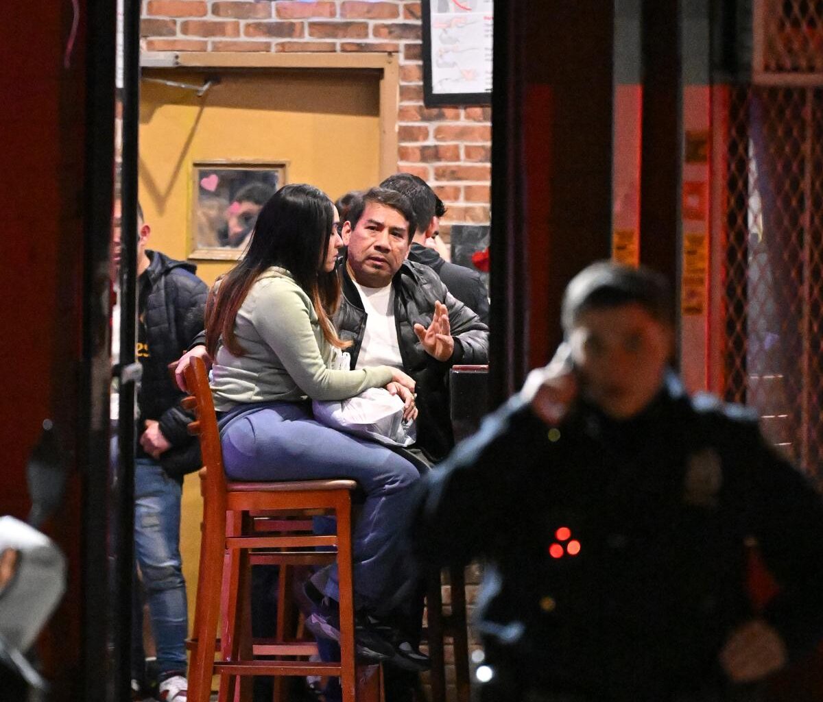 NYC restaurant customer shoots 2, including bartender