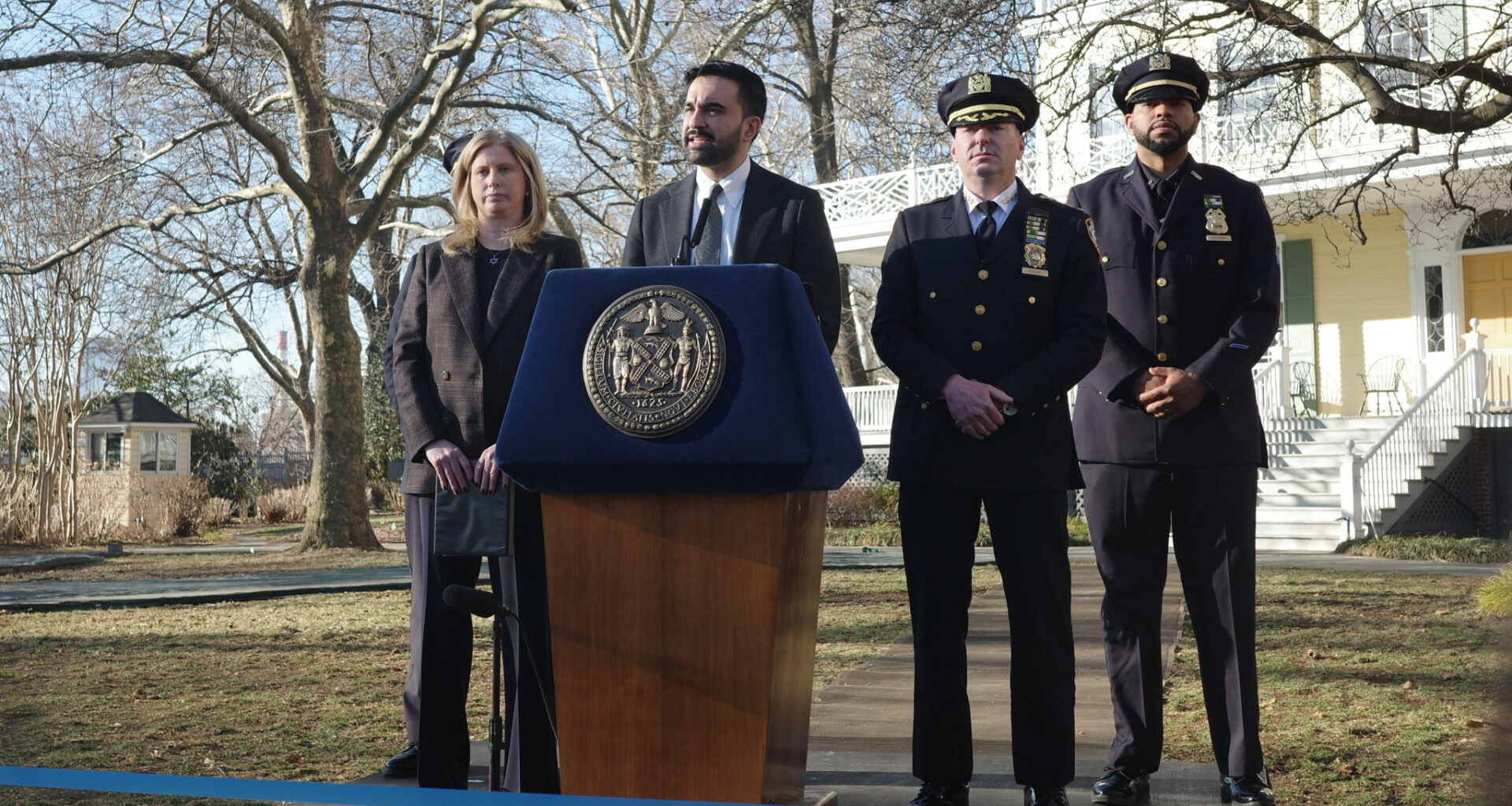 Bomb-Throwing Teenagers Pledged Support to ISIS: Feds