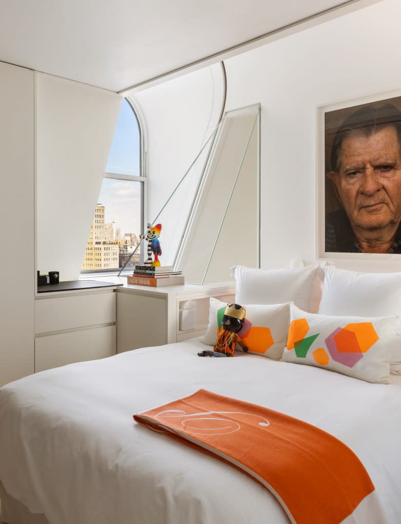 A third bedroom. Shannon Dupre of DD-Reps