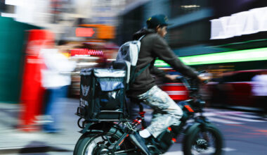 How to Tip Delivery Drivers in New York City: A Practical Guide