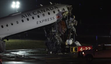 Air Canada Express jet hits ground vehicle, closing New York's LaGuardia airport