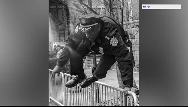 News 12 | Brooklyn | NYPD chief, sergeant hailed as heroes after chasing suspects accused of throwing explosives near Gracie Mansion