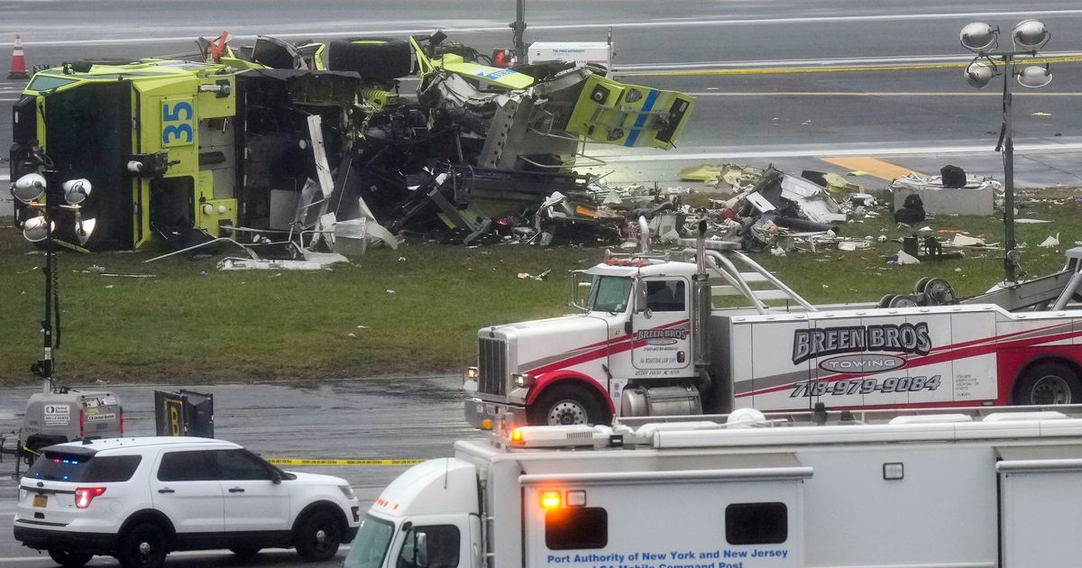 What to know about the deadly collision between a jet and fire truck at NYC's LaGuardia Airport :: WRAL.com