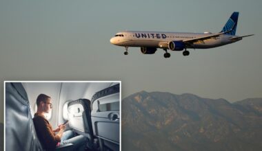 United Airlines updates contract of carriage rules to force flyers to use headphone when using devices