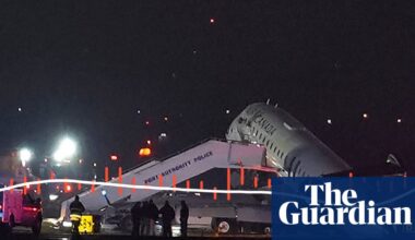 Control tower audio captures moments before LaGuardia plane crash – audio | New York