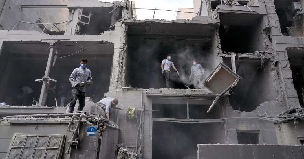 Iran War Live Updates: Trump Urges World to Help Protect Strait of Hormuz