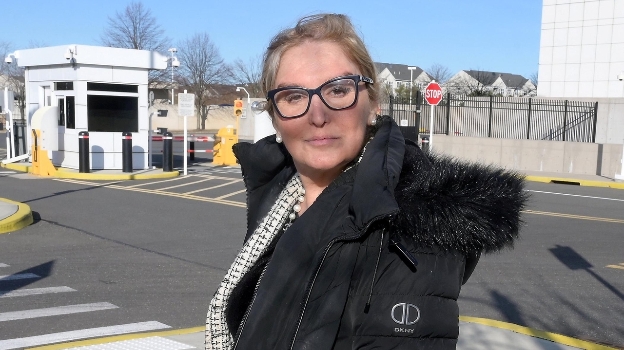 Former Great Neck doctor Roya Jafari-Hassad gets seven years in prison for running pill mill out of her office