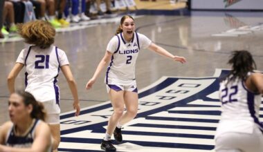 Women’s Basketball advances with triumph over Queens, 57-55