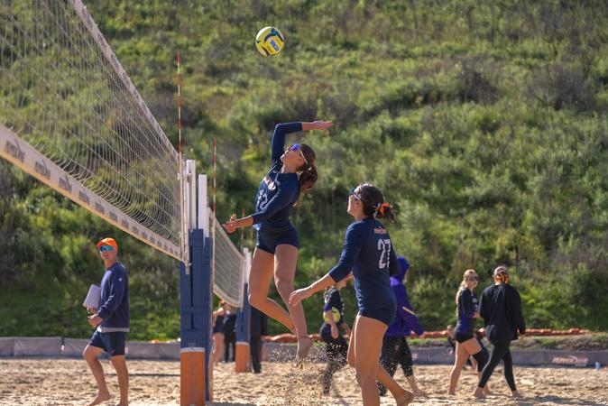 Beach Volleyball off to Hawaii for Queen's Cup