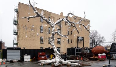 Two 30-Foot Sculptures Are Debuting Across Manhattan: See Photos