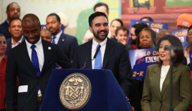 Mamdani goes after sidewalk sheds, tow truck operator