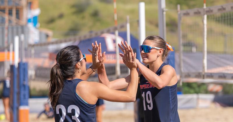Beach Volleyball Improves to 4-0 in Queen's Cup