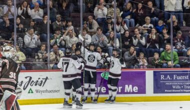#20 Men's Hockey Advances Past Brown in Opening Round
