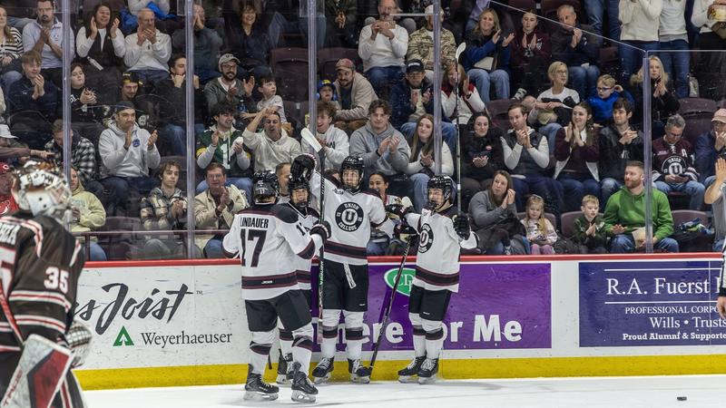 #20 Men's Hockey Advances Past Brown in Opening Round