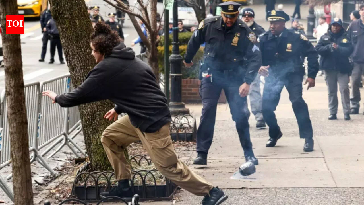 Improvised explosive device thrown at anti-Islam protest outside mayor Mamdani’s mansion in New York City
