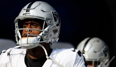 Sources: Jets get their QB, trade with Raiders for Geno Smith