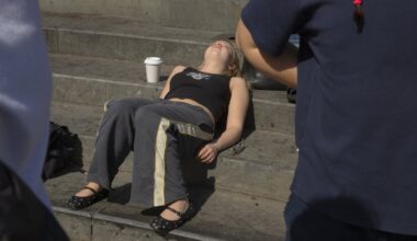 As warm weather arrives, New Yorkers shed their worries and their clothes