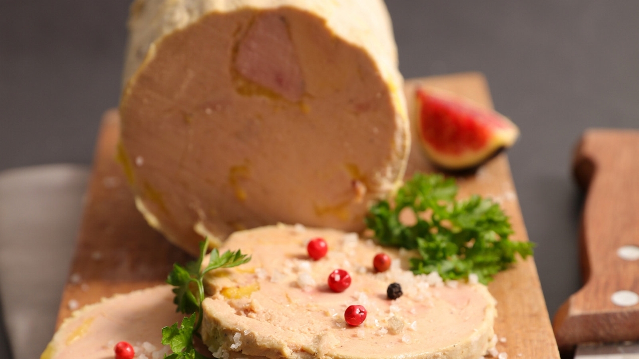 In New York City, au revoir to foie gras in restaurants