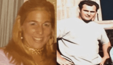 The National Desk dark theme brand icon