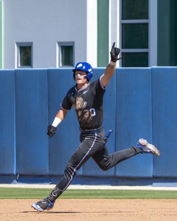 Gorostola delivers game-winning RBI as Eagles complete sweep of Queens