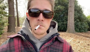 Influencer Jacob Jones 'living the dream' posts smoking and drinking videos