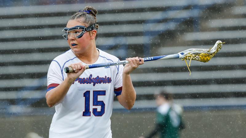 PC Defeats Manhattan Thanks to Currie’s 4th-Quarter Heroics