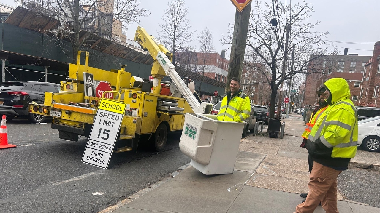 NYC speed limit lowering to 15 mph near hundreds of schools