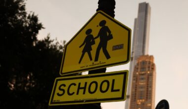 NYC to lower speed limit to 15 mph in hundreds of school zones this year, Mamdani says