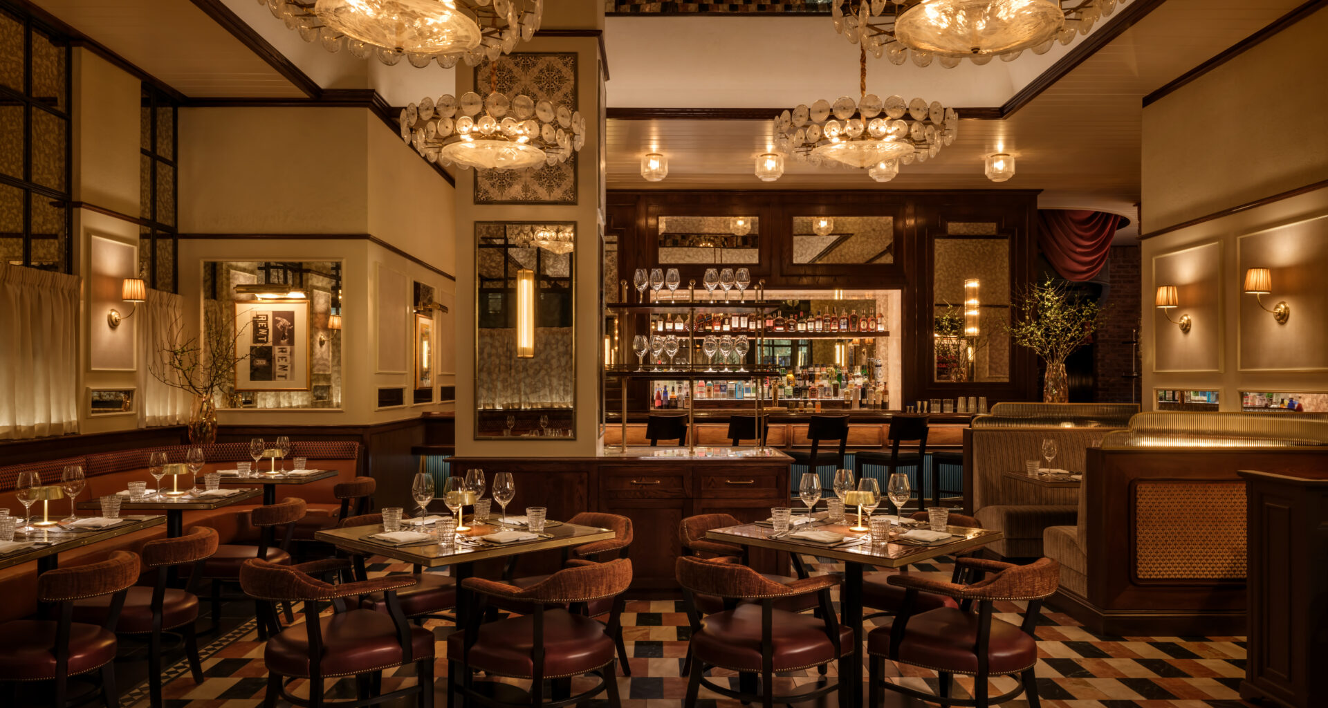 Sean Christie’s Carversteak Brings Las Vegas Sizzle to New York’s Theater District