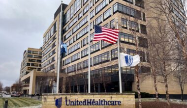 New York man pleads guilty to cyberstalking in threats to relative of the late UnitedHealthcare CEO